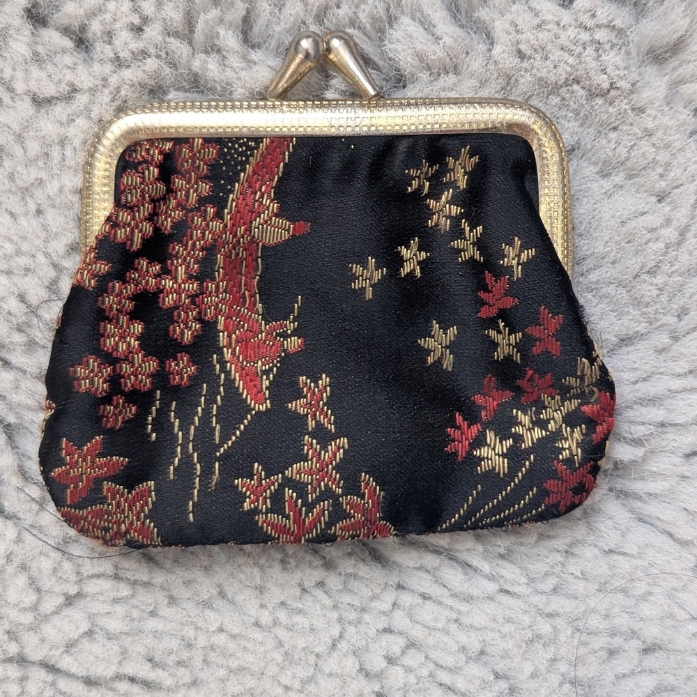 Vintage 90s Brocade Change Purse Coin Pouch with Kiss Lock Closure